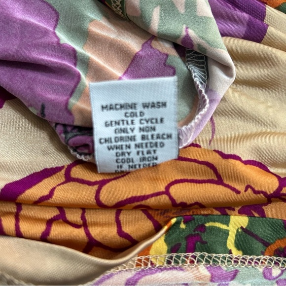 Carmen Marc Valvo Multicolor Floral Wrap Blouse V Neck Size S EUC - Picture 5 of 9